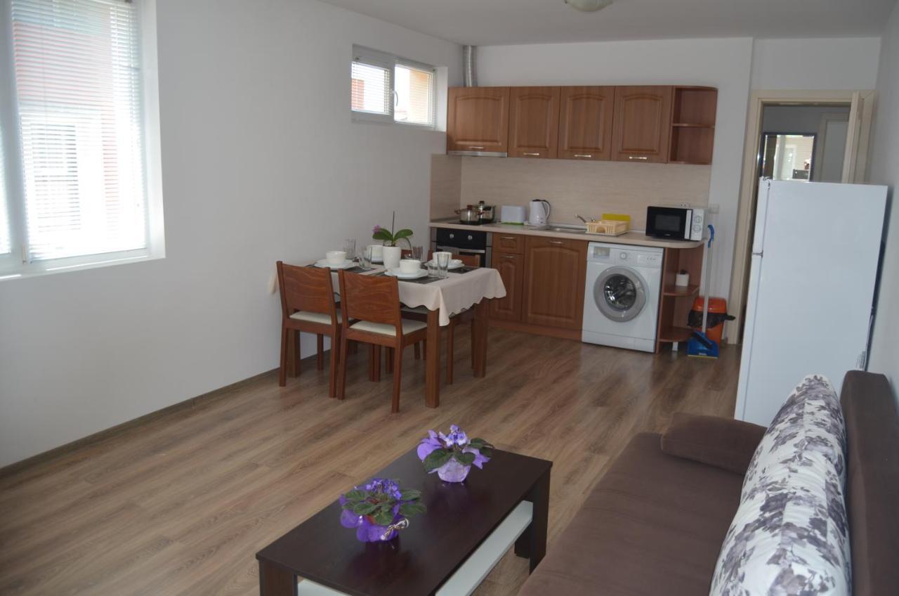 Divela 3 Apartments Nesebar Ngoại thất bức ảnh