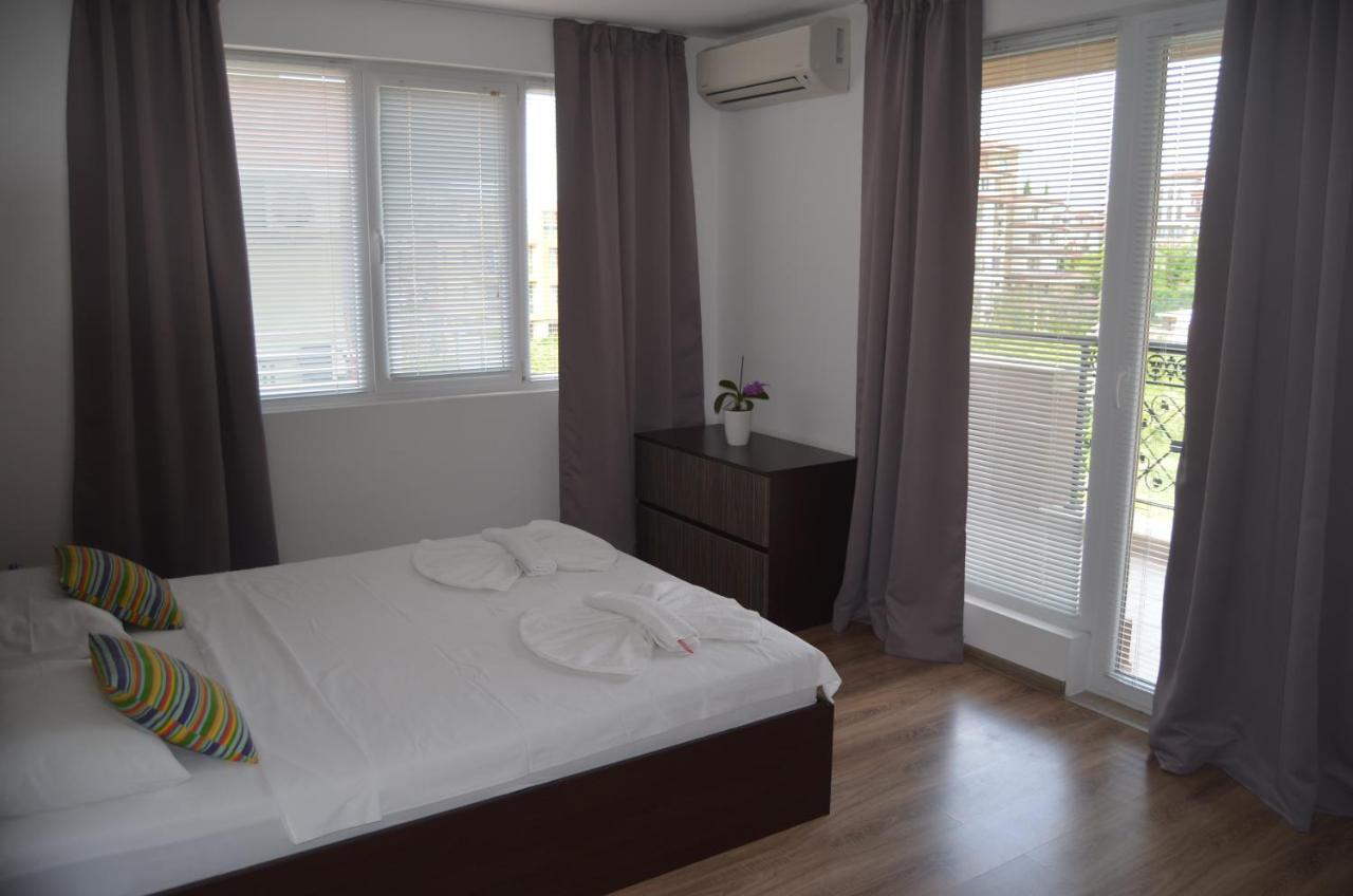 Divela 3 Apartments Nesebar Ngoại thất bức ảnh